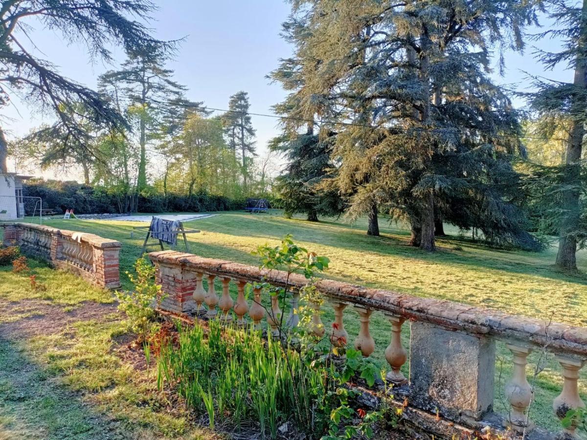 Le Jardin Des Cedres Hotell Lavaur  Eksteriør bilde