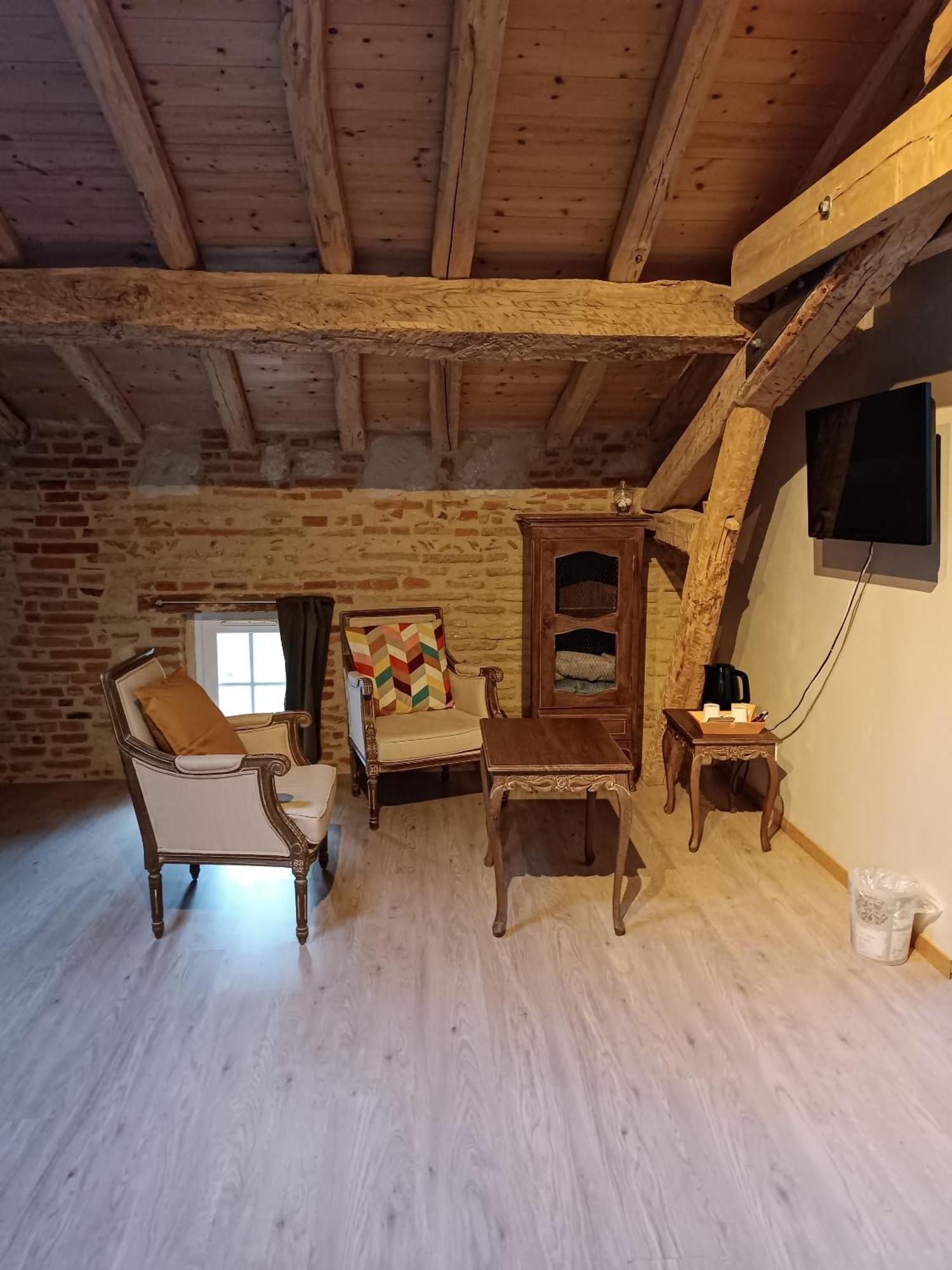 Le Jardin Des Cedres Hotell Lavaur  Rom bilde