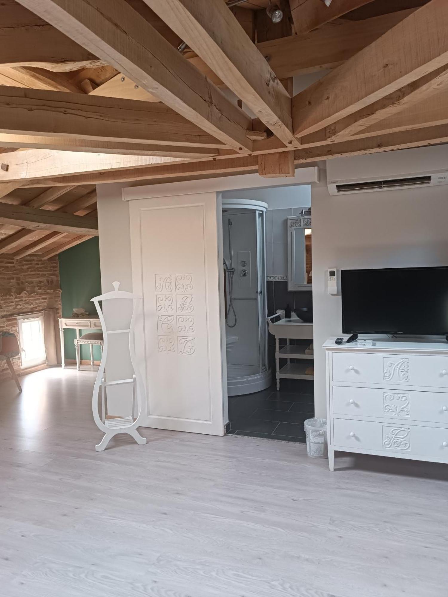 Le Jardin Des Cedres Hotell Lavaur  Rom bilde