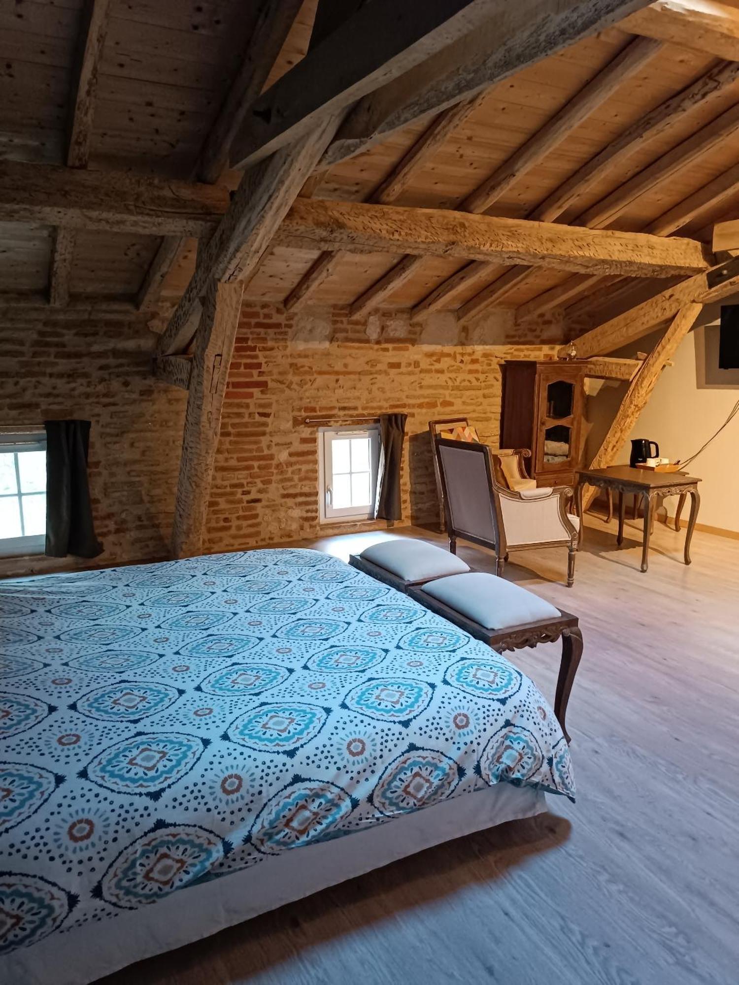 Le Jardin Des Cedres Hotell Lavaur  Rom bilde