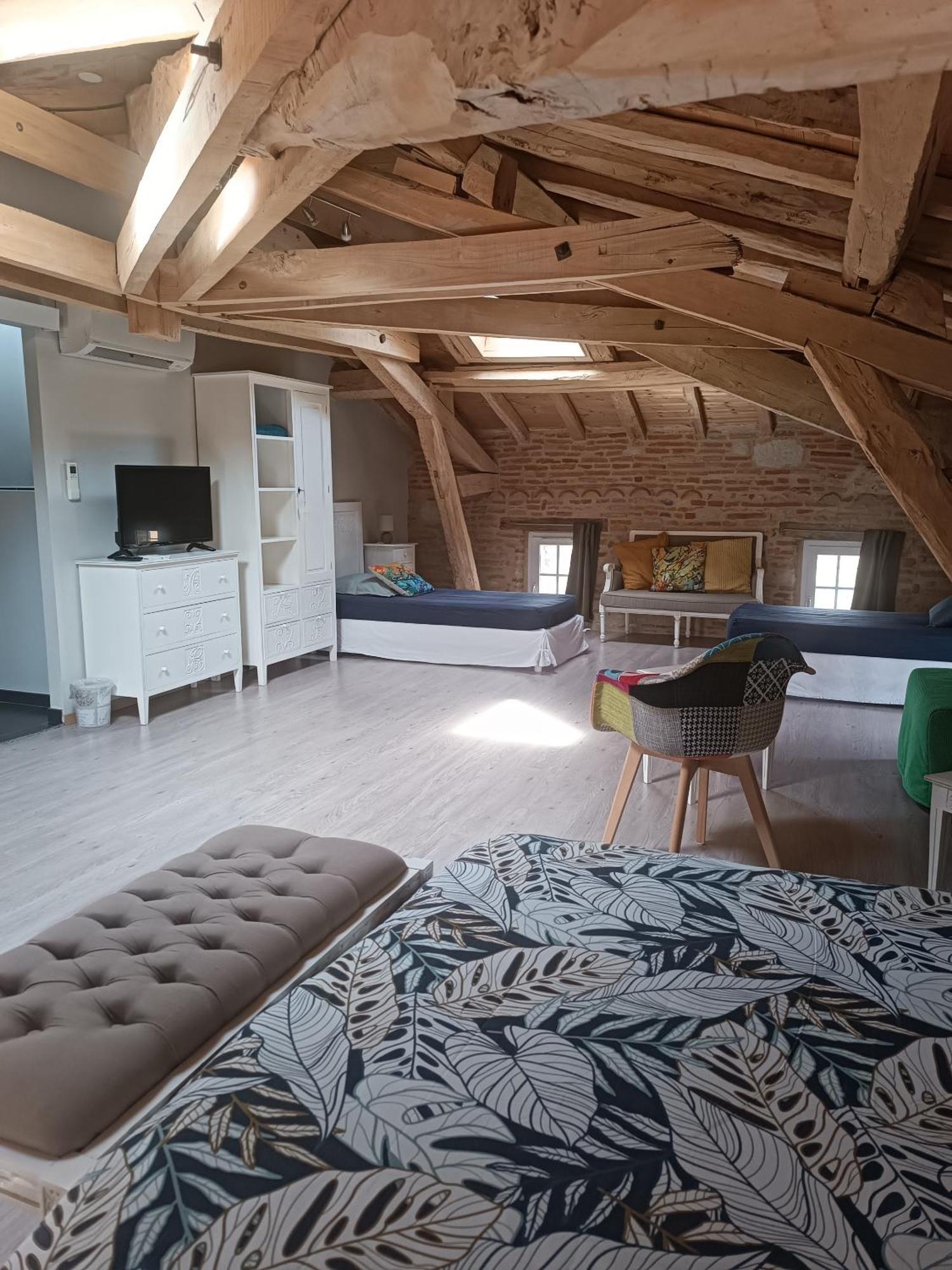 Le Jardin Des Cedres Hotell Lavaur  Rom bilde