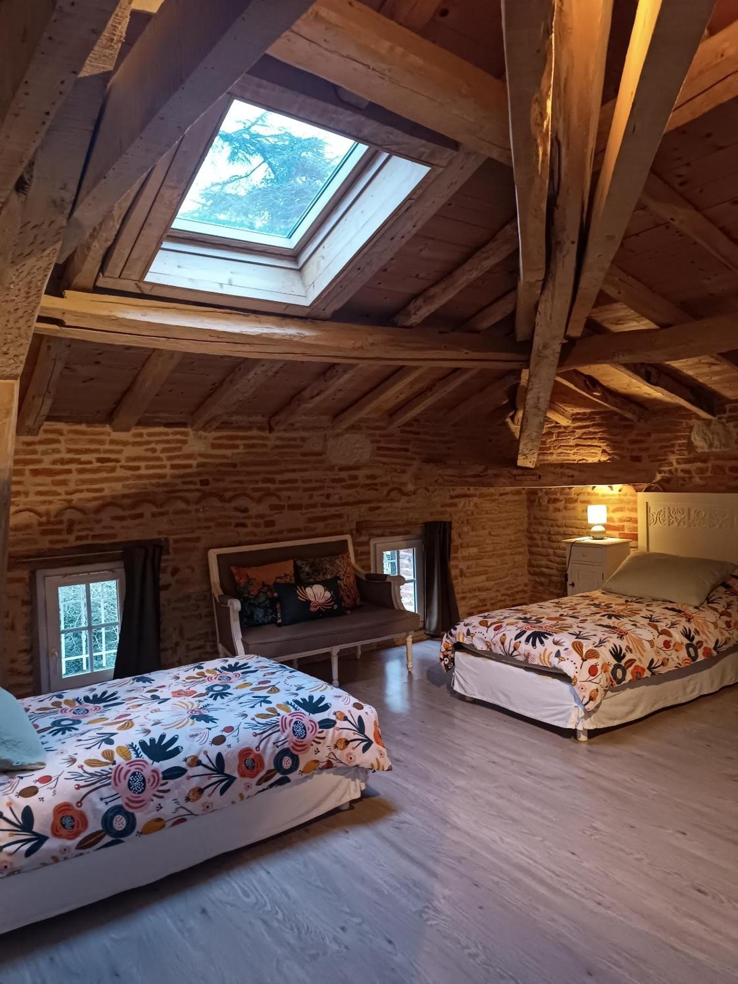 Le Jardin Des Cedres Hotell Lavaur  Rom bilde