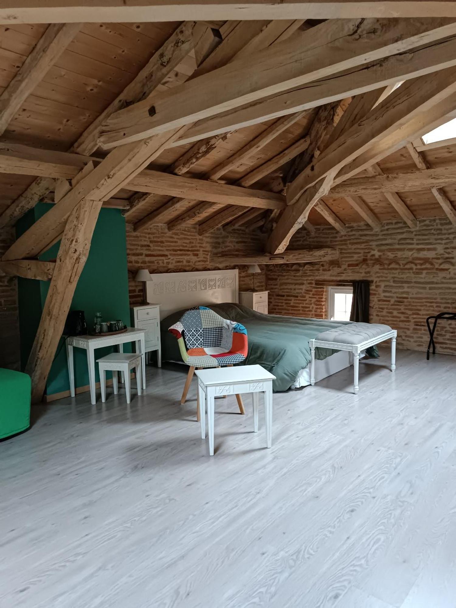 Le Jardin Des Cedres Hotell Lavaur  Rom bilde