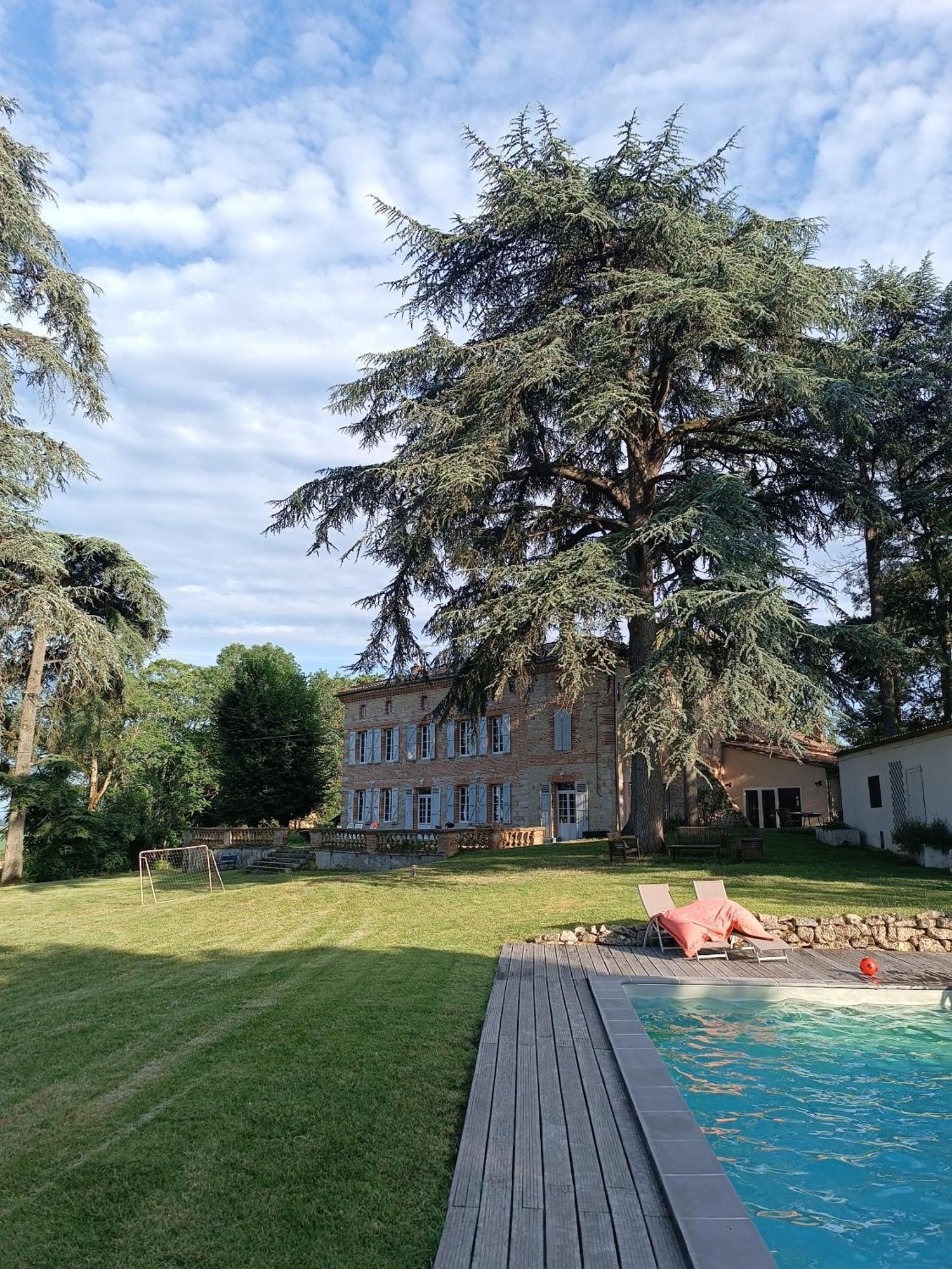 Le Jardin Des Cedres Hotell Lavaur  Eksteriør bilde